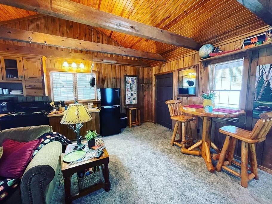 Eagle Crest Cabin, White River View With Hottub Eureka Springs Eksteriør billede